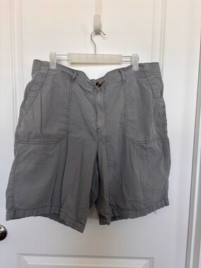 Sonoma Light Gray Cargo-Style Women's Shorts